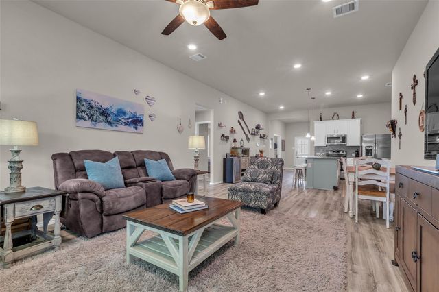 2214 Brickfielder Lane, Baytown, TX 77523