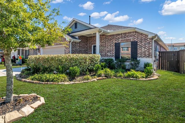2214 Brickfielder Lane, Baytown, TX 77523