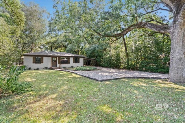 556 Middle Street, Fairhope, AL 36532