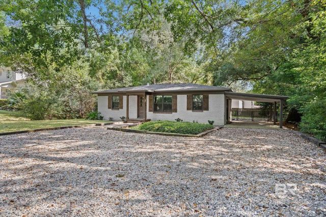 556 Middle Street, Fairhope, AL 36532