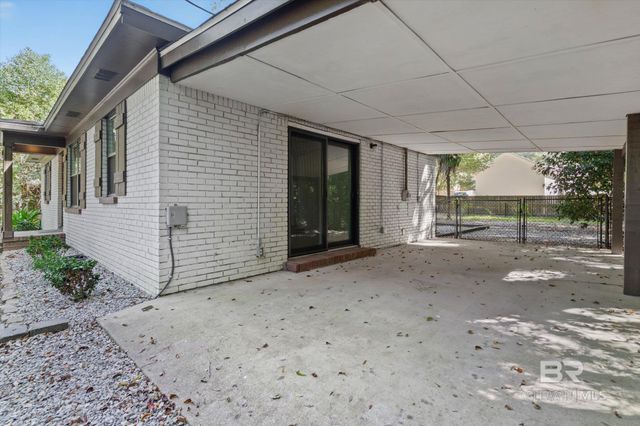 556 Middle Street, Fairhope, AL 36532