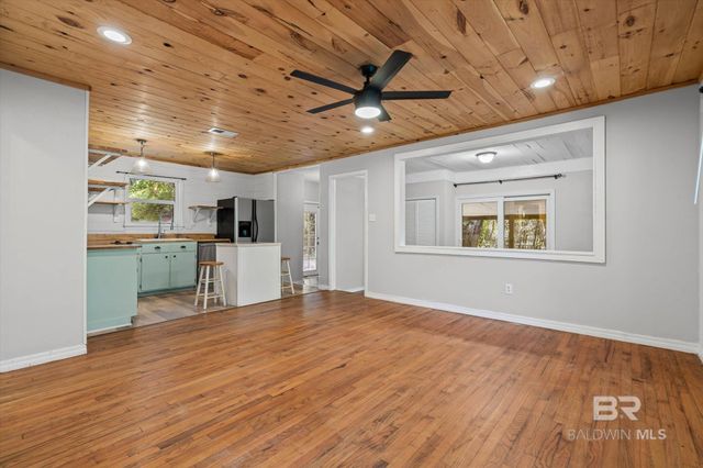 556 Middle Street, Fairhope, AL 36532