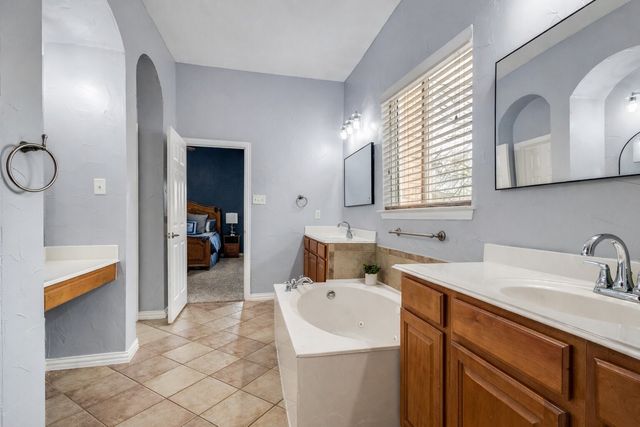 5717 Almond Lane, Fort Worth, TX 76244