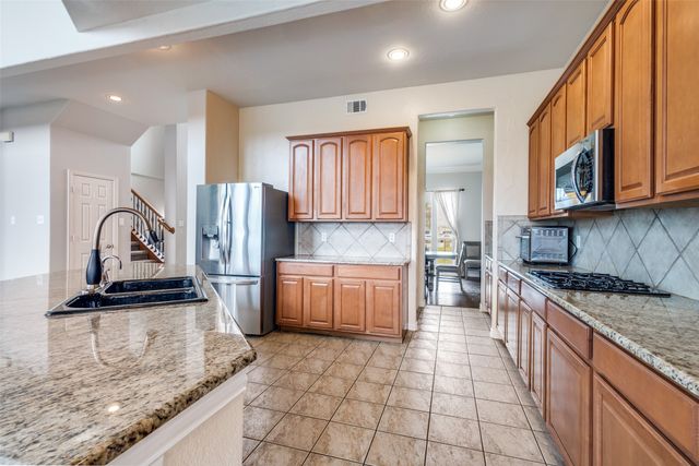 5717 Almond Lane, Fort Worth, TX 76244