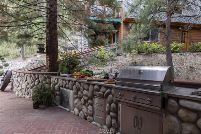 27710 West Shore Road, Lake Arrowhead, CA 92352
