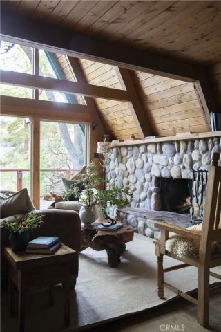 27710 West Shore Road, Lake Arrowhead, CA 92352