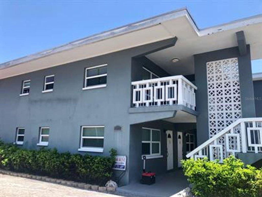 11955 3RD STREET E 1, Treasure Island, FL 33706