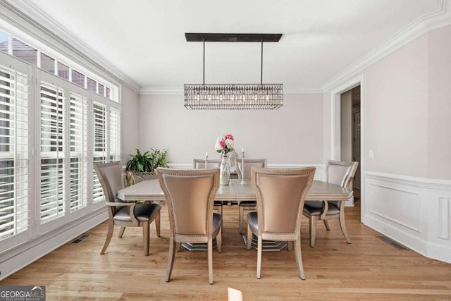 5110 Parkwood Oaks Lane, Smyrna, GA 30126