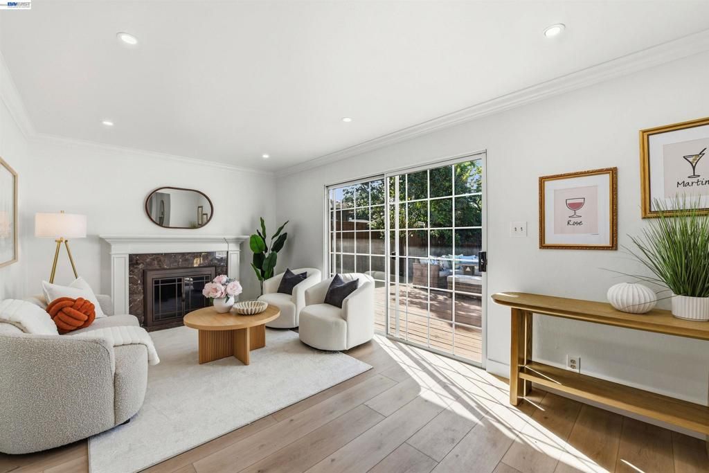 Image 11 of property listing at 4572 Theresa Ave, Fremont, CA 94538