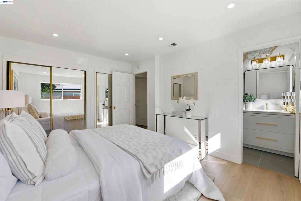 Image 17 of property listing at 4572 Theresa Ave, Fremont, CA 94538