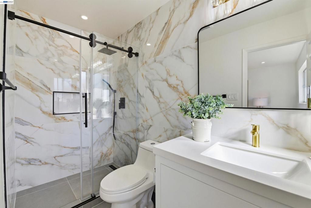 Image 18 of property listing at 4572 Theresa Ave, Fremont, CA 94538