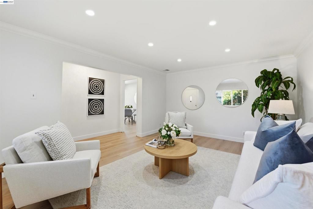 Image 4 of property listing at 4572 Theresa Ave, Fremont, CA 94538