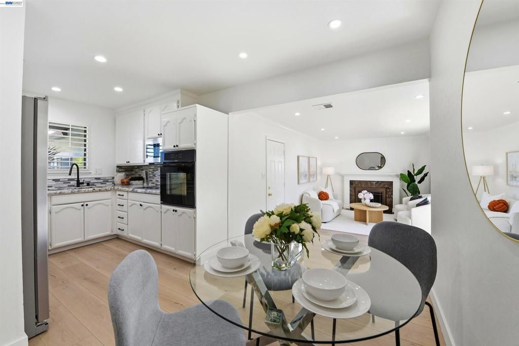 Image 9 of property listing at 4572 Theresa Ave, Fremont, CA 94538