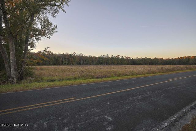 1062 Creek Road, Whiteville, NC 28472