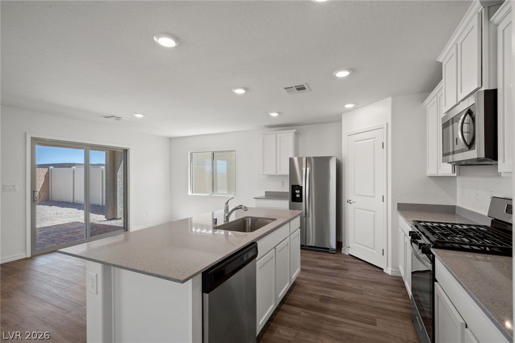 6758 Magnolia River Avenue, Las Vegas, NV 89156 — photo 5