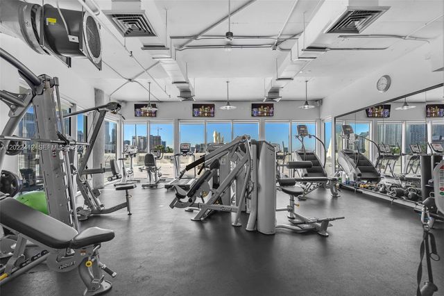 10 SW South River Dr 907, Miami, FL 33130