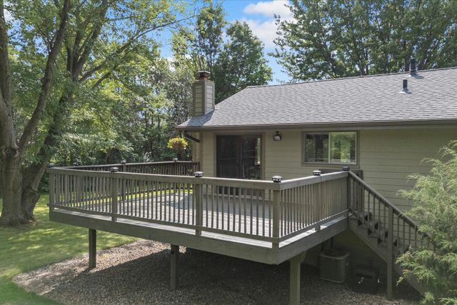 535 Nordic Lane, Troy Twp, WI 54016