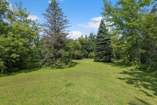 535 Nordic Lane, Troy Twp, WI 54016