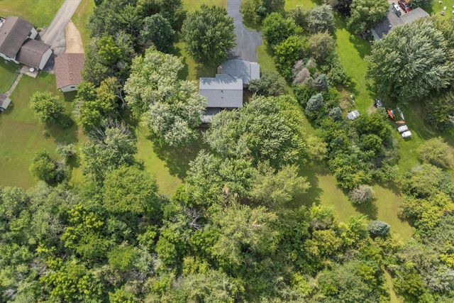 535 Nordic Lane, Troy Twp, WI 54016