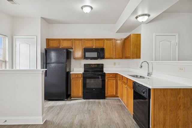 5170 Hickory Hollow Pkwy Unit 137, Antioch, TN 37013