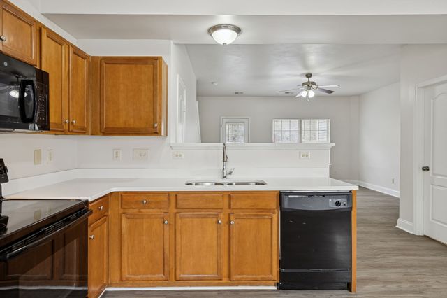 5170 Hickory Hollow Pkwy Unit 137, Antioch, TN 37013