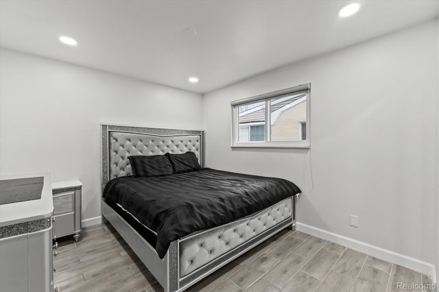 30684 Gladys Avenue, Westland, MI 48185