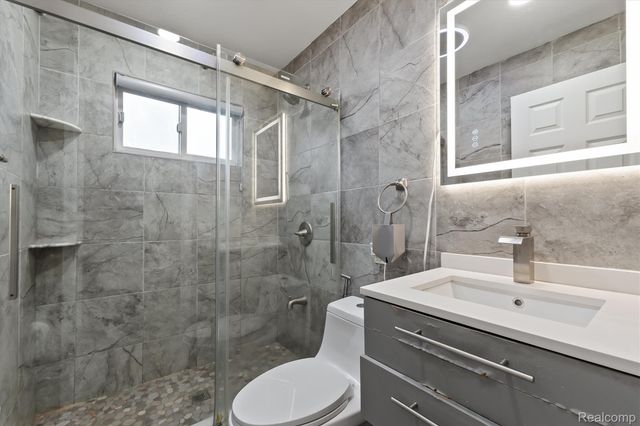 30684 Gladys Avenue, Westland, MI 48185