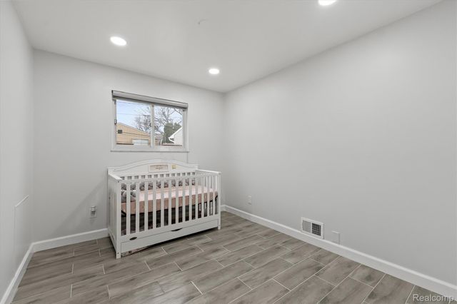 30684 Gladys Avenue, Westland, MI 48185