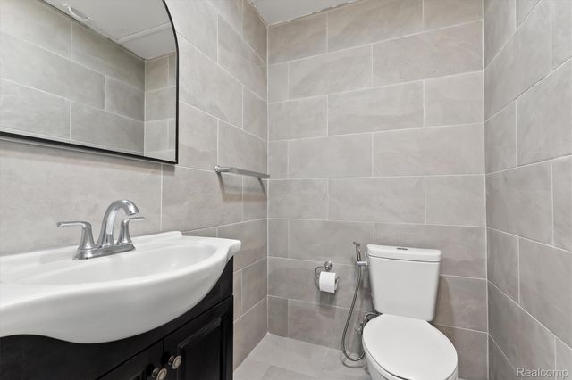 30684 Gladys Avenue, Westland, MI 48185