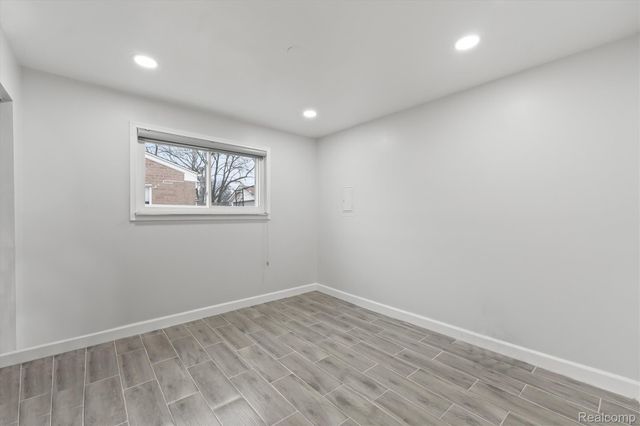 30684 Gladys Avenue, Westland, MI 48185