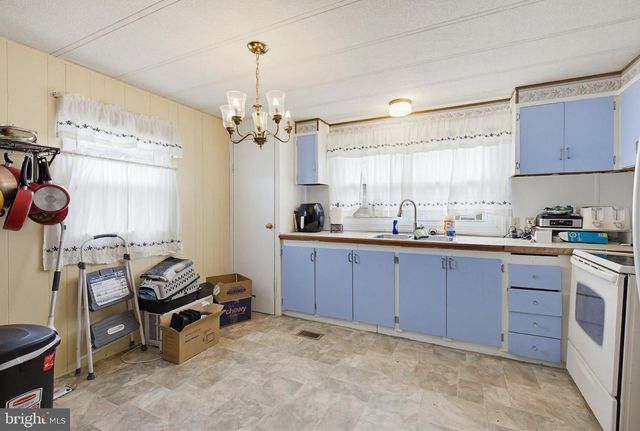 15 CONESTOGA MNR, Leola, PA 17540