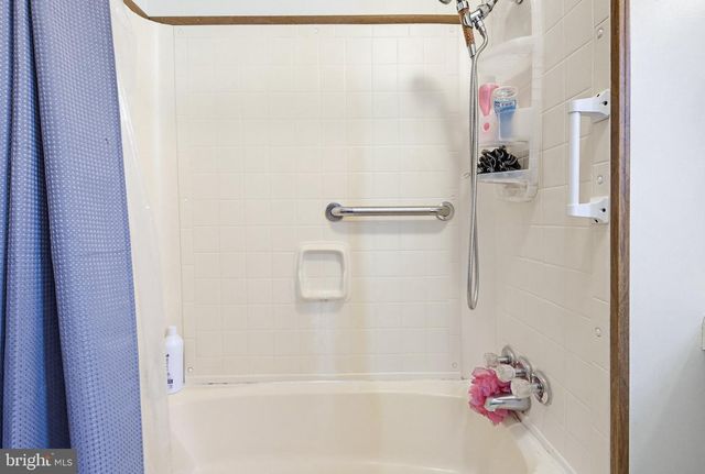 15 CONESTOGA MNR, Leola, PA 17540