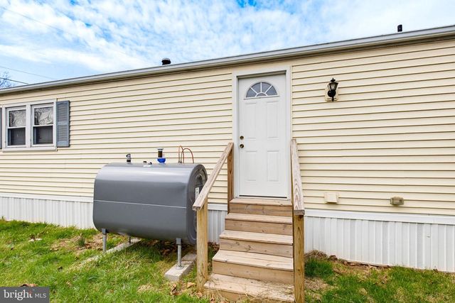15 CONESTOGA MNR, Leola, PA 17540