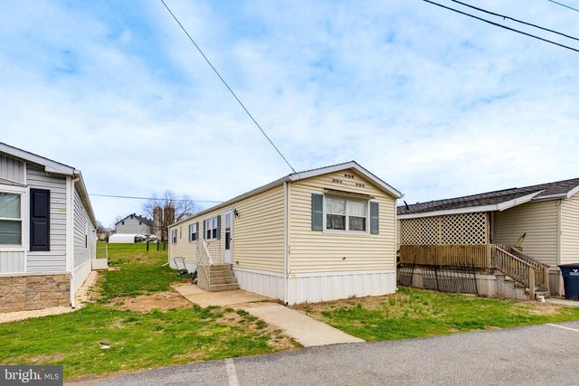 15 CONESTOGA MNR, Leola, PA 17540