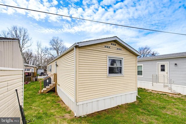 15 CONESTOGA MNR, Leola, PA 17540
