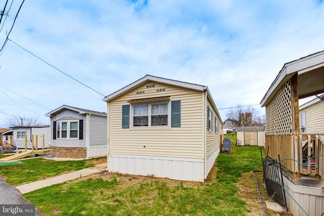 15 CONESTOGA MNR, Leola, PA 17540
