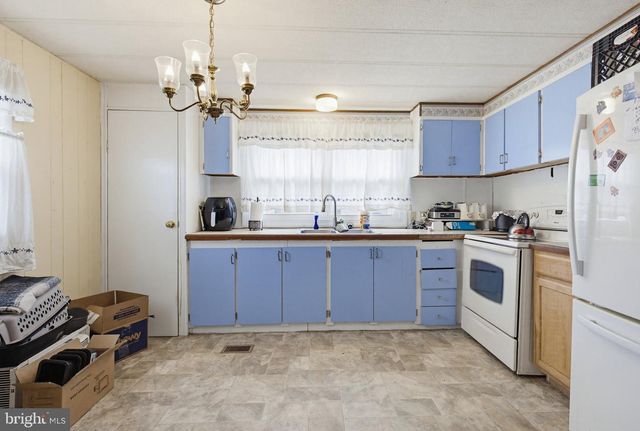 15 CONESTOGA MNR, Leola, PA 17540