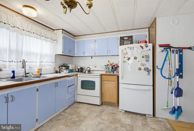 15 CONESTOGA MNR, Leola, PA 17540