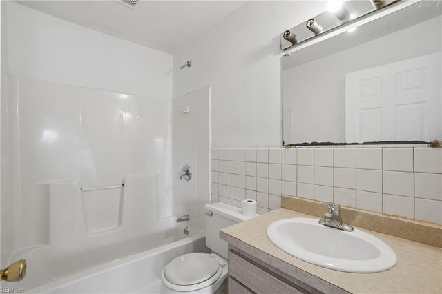 421 West LN, Virginia Beach, VA 23454