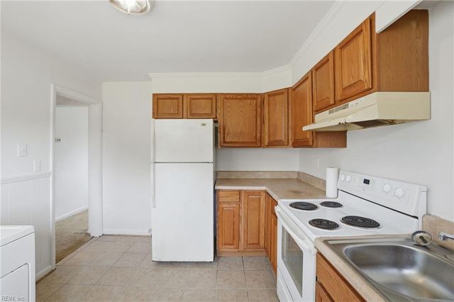 421 West LN, Virginia Beach, VA 23454