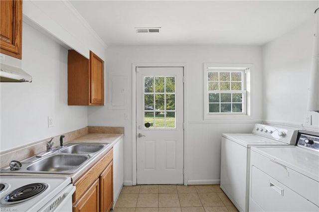 421 West LN, Virginia Beach, VA 23454