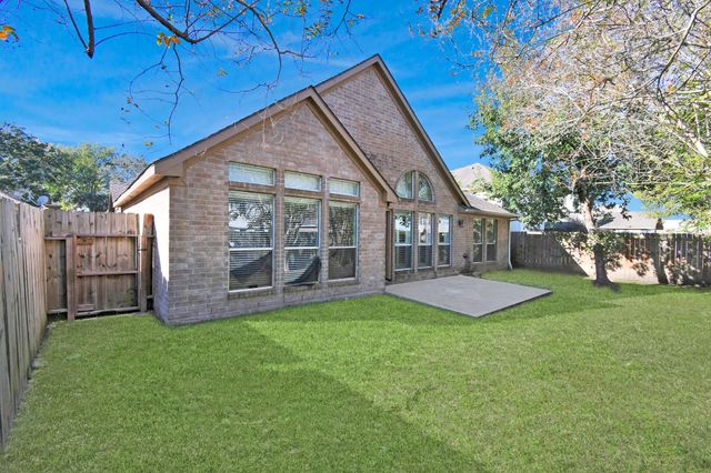 16827 Dunbar Grove Court, Sugar Land, TX 77498