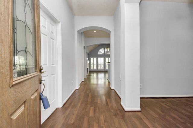 16827 Dunbar Grove Court, Sugar Land, TX 77498