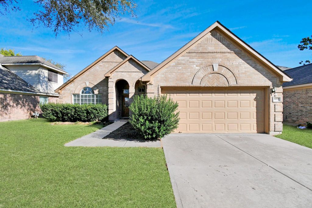 16827 Dunbar Grove Court, Sugar Land, TX 77498