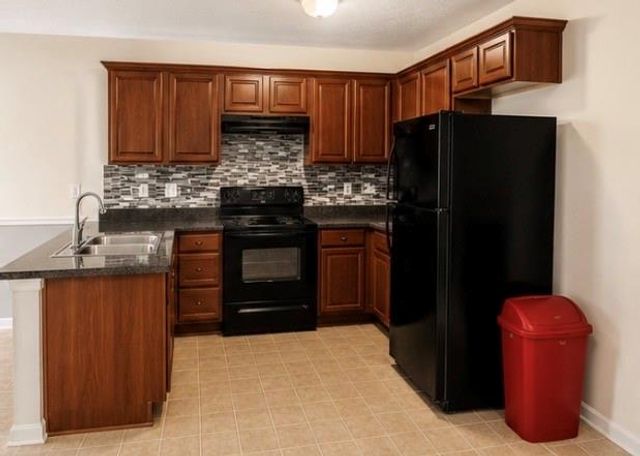 504 Simpson Place Drive, Forest Park, GA 30297