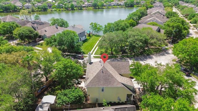 1415 Sunset Bay Court, Seabrook, TX 77586
