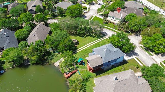 1415 Sunset Bay Court, Seabrook, TX 77586