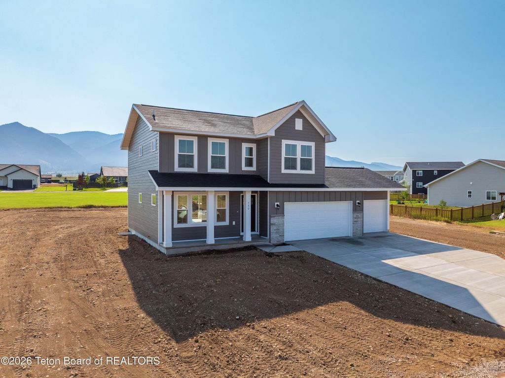 130 BALDY PEAK Drive, Etna, WY 83120 photo 2