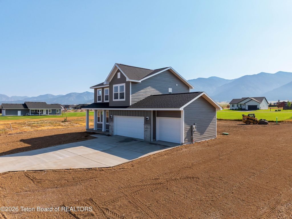 130 BALDY PEAK Drive, Etna, WY 83120 photo 4