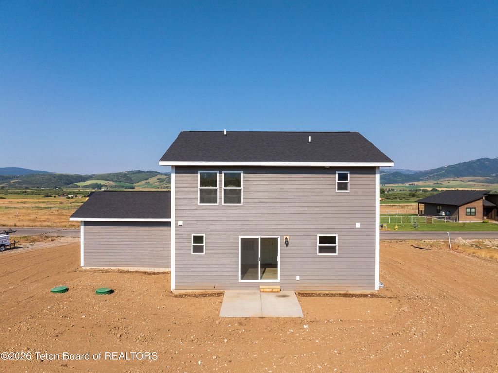 130 BALDY PEAK Drive, Etna, WY 83120 photo 5